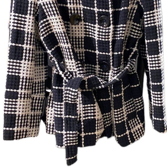 Last Kiss Double Breasted Coat - Picture 4 of 13